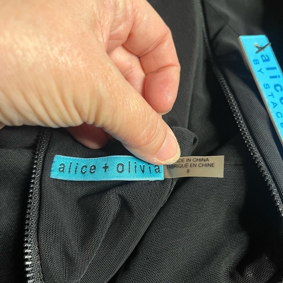 NWT Alice + Olivia- Black Dress. Size 8 - Picture 3 of 9
